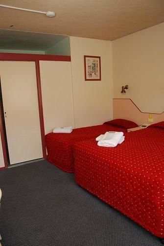 Jane Eliza Motor Inn Суон Хил Екстериор снимка