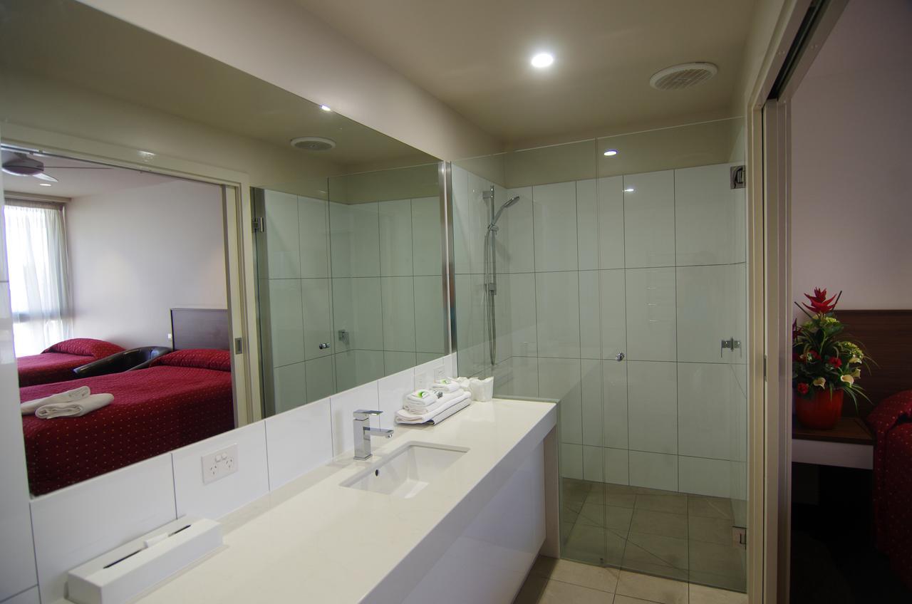 Jane Eliza Motor Inn Суон Хил Екстериор снимка